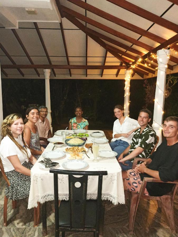 Maneesha Guest House Велигама Экстерьер фото