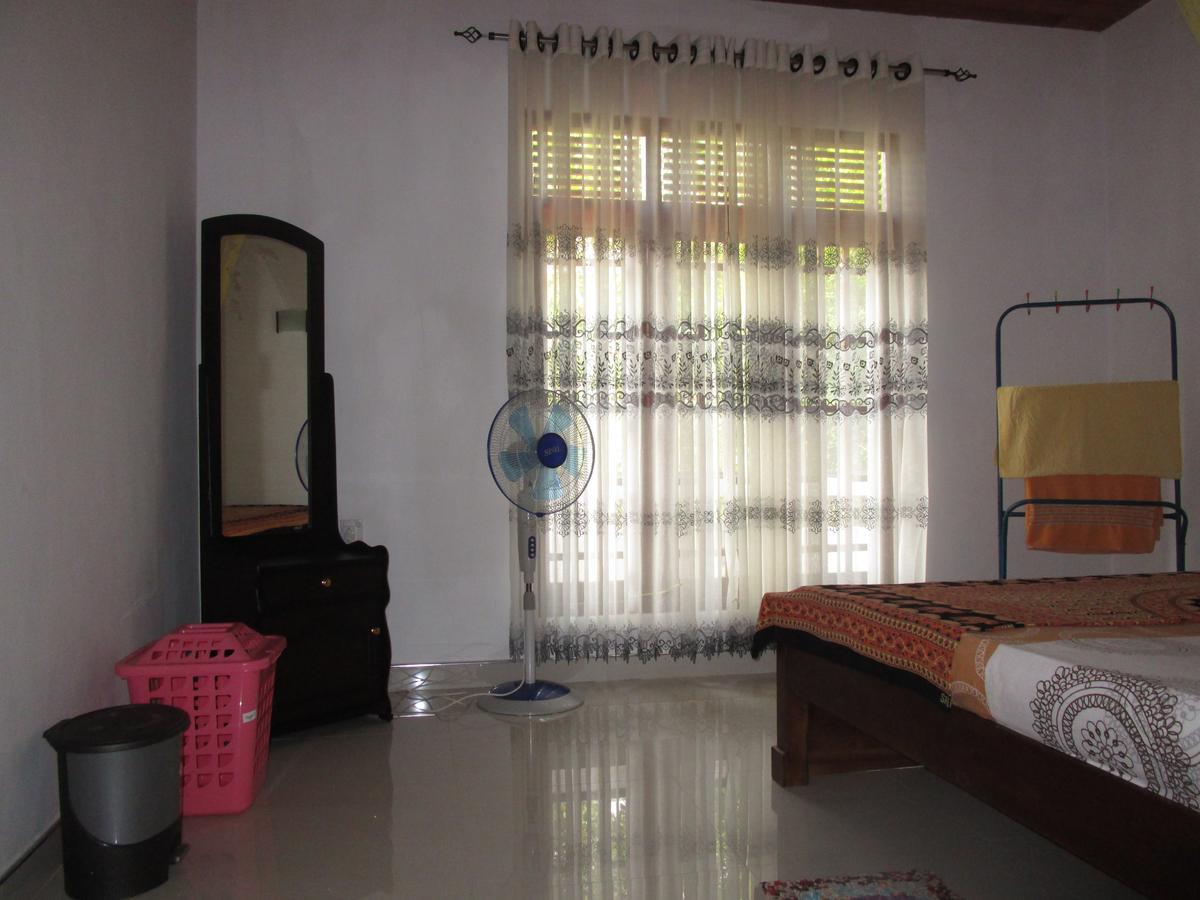 Maneesha Guest House Велигама Экстерьер фото